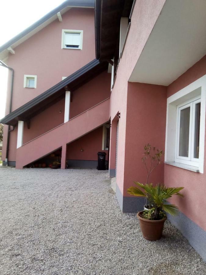 Studio Apartman Zagreb Horvati Rakov Potok Екстер'єр фото